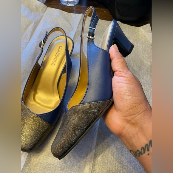 Navy Blue Classique Shoes - Picture 1 of 7